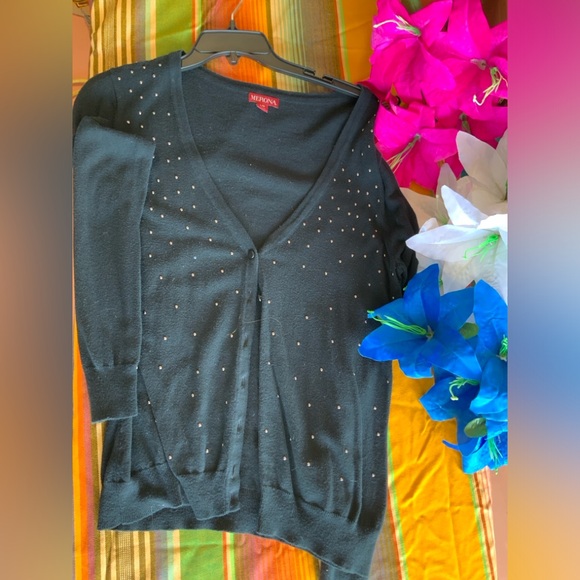 Long hands t-shirts - Picture 9 of 11